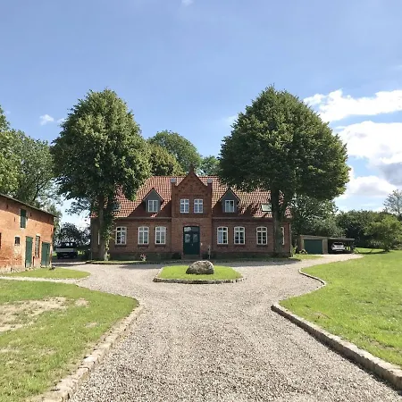 With Garden In * Lubberstorf
